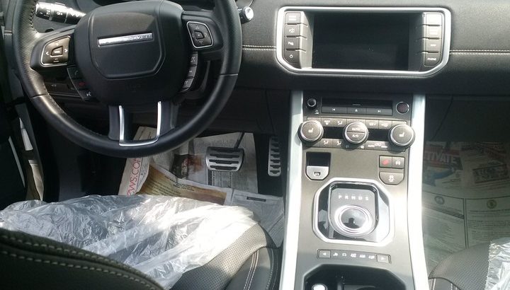 Brand New 2015 Range Rover Evoque Dynamic