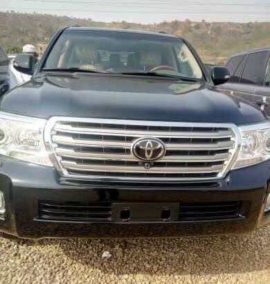 the opportunity to owned a Toyota SUV is now opened at the best price and yet negotiable