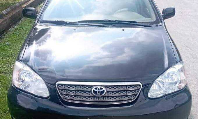 clean DIRECT TOKUNBO USED 2005 TOYOTA COROLLA LE